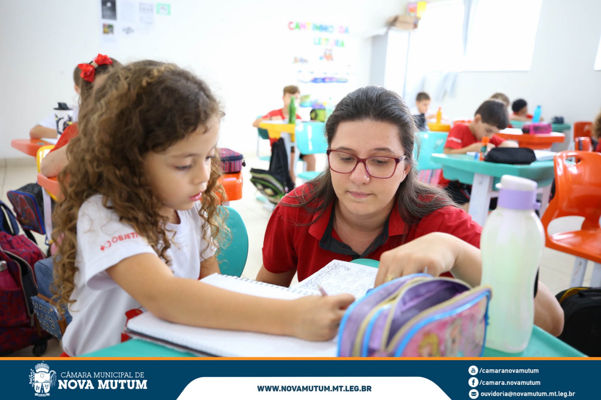 PROFESSORES E COLABORADORES DA ESCOLA PIAGET S O HOMENAGEADOS PELO